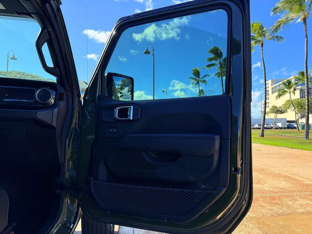 Used 2021 Jeep Wrangler Unlimited Sahara image 14