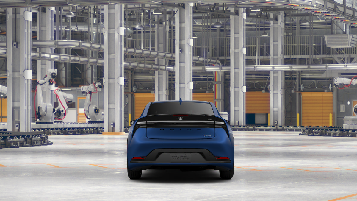 New 2027 Toyota Prius Plug-In Hybrid FWD image 10