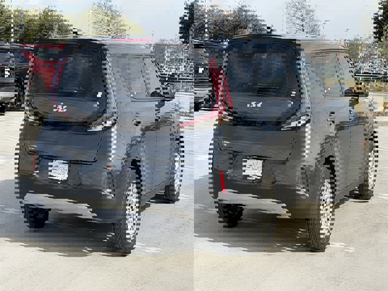 Used 2024 Kia Soul LX w/ Option Group 015 image 4