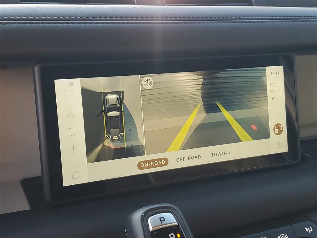 Used 2021 Land Rover Defender 110 X-Dynamic HSE image 31