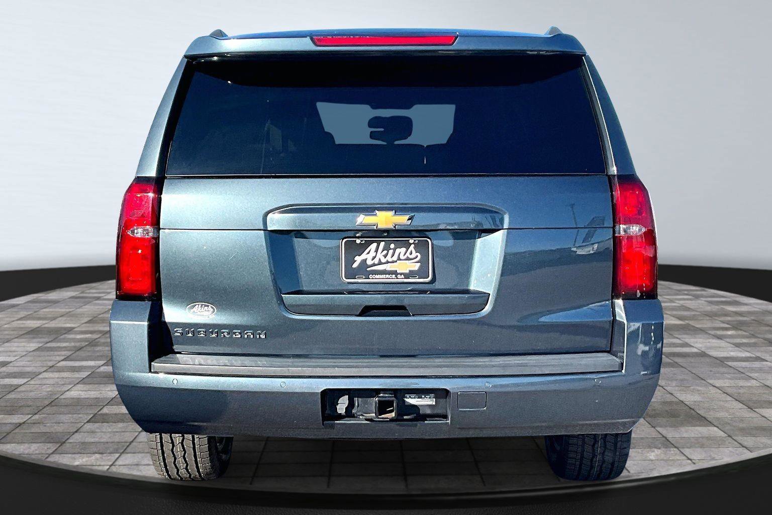 Used 2019 Chevrolet Suburban LT image 5