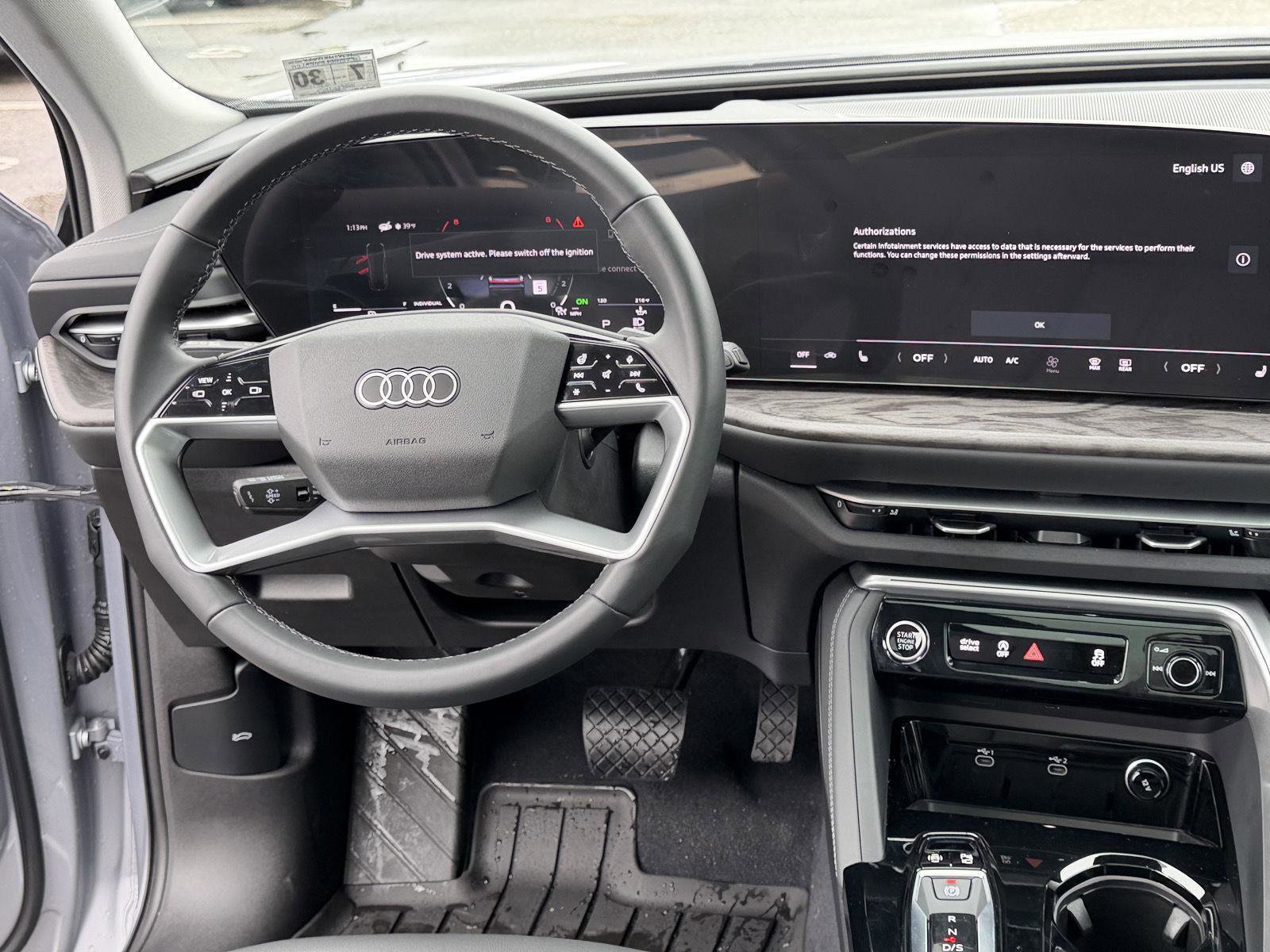 Used 2025 Audi Q5 Premium w/ Convenience Package image 19