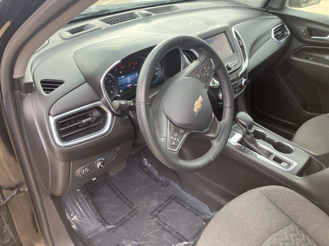 Used 2023 Chevrolet Equinox LT w/ Driver Convenience Package image 13