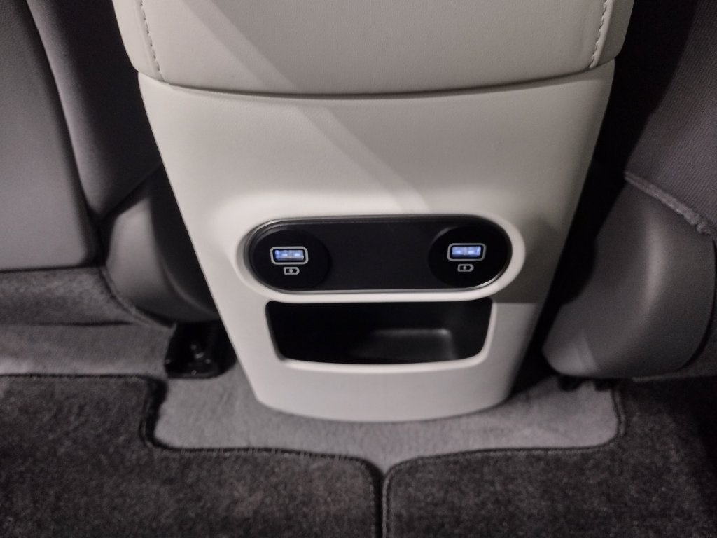 Certified 2024 Hyundai Ioniq 5 SEL AWD/4WD image 36