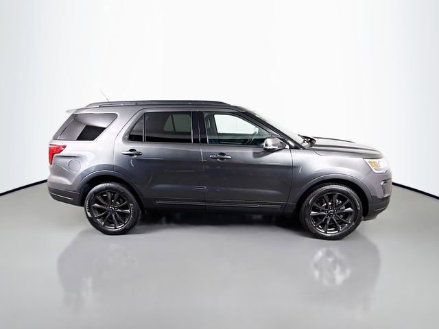 Used 2019 Ford Explorer XLT w/ XLT Sport Appearance Package AWD/4WD image 5