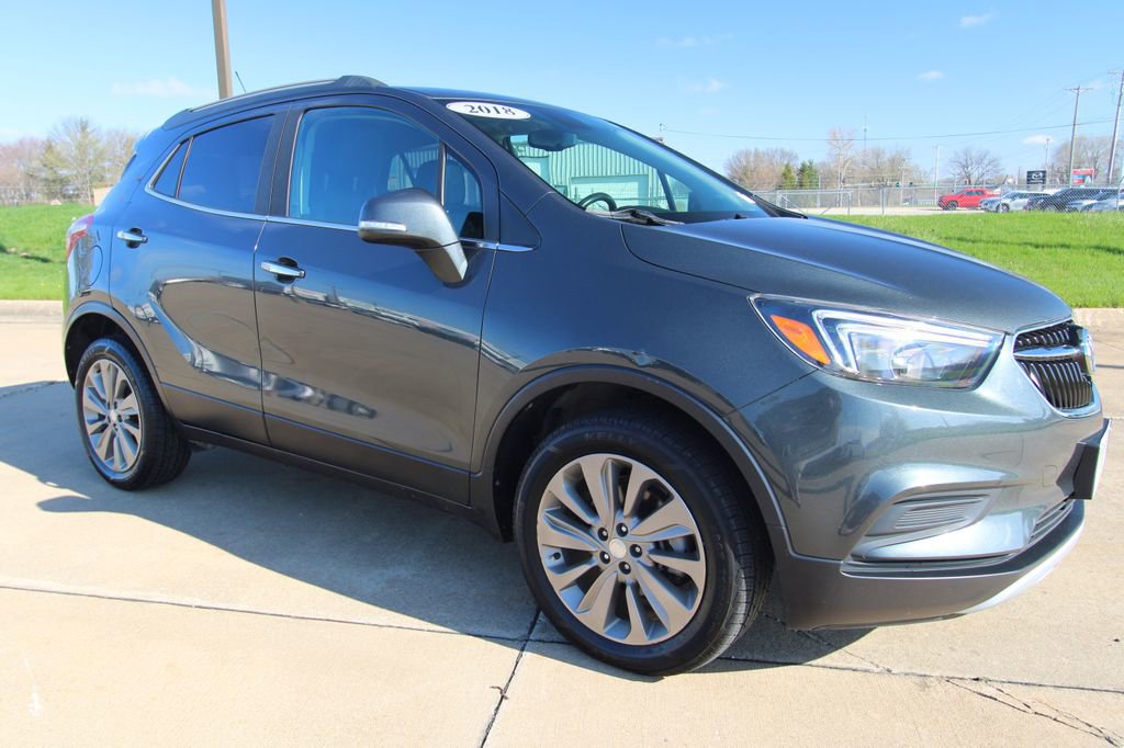 Used 2018 Buick Encore Preferred image 3