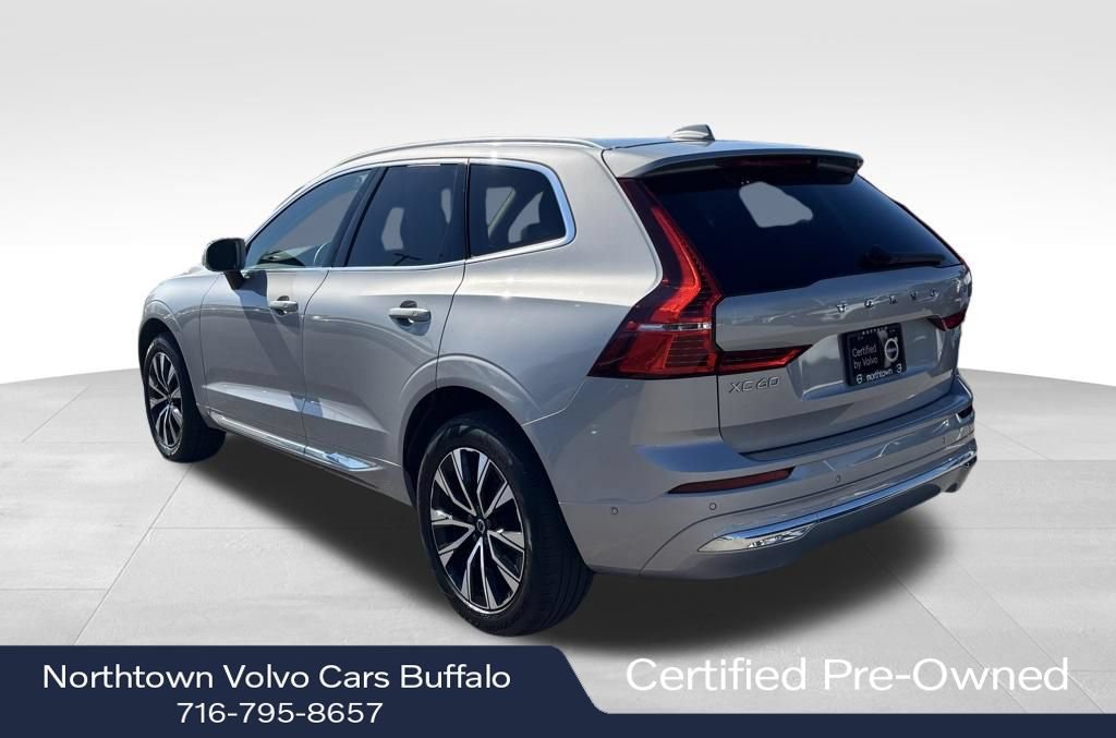 Used 2023 Volvo XC60 B5 Plus w/ Climate Package AWD/4WD image 3