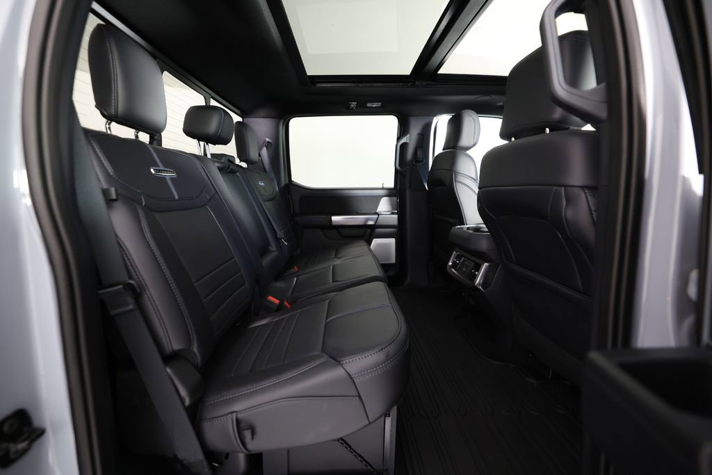 Used 2025 Ford F450 Platinum w/ FX4 Off-Road Package image 12