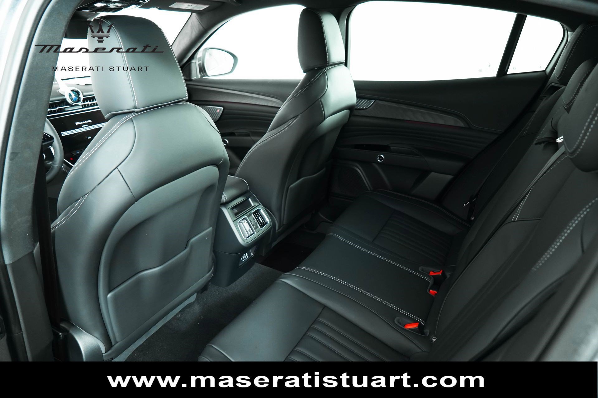 New 2025 Maserati Grecale GT AWD/4WD image 18