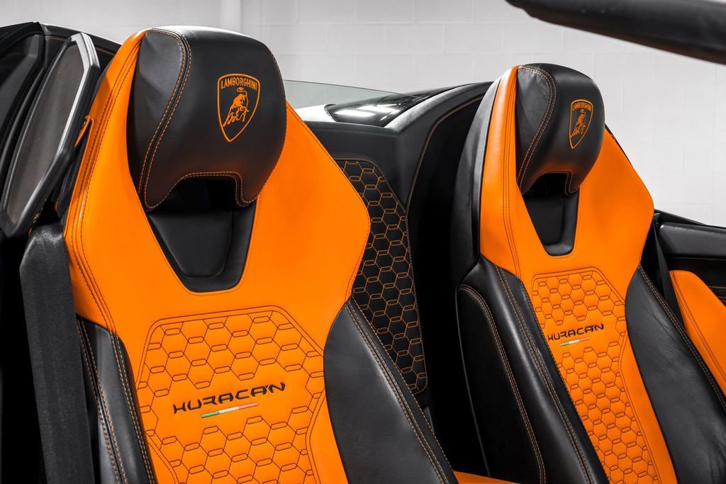 Used 2017 Lamborghini Huracan LP 580-2 image 32