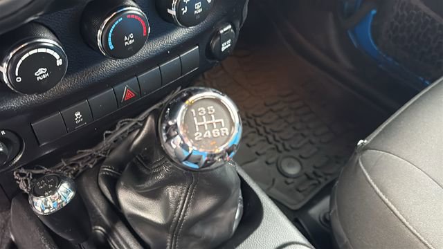 Used 2016 Jeep Wrangler Unlimited Willys image 14