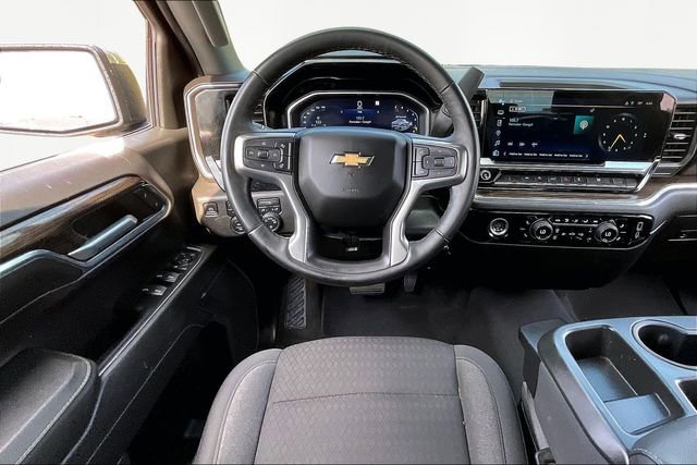 Used 2023 Chevrolet Silverado 1500 LT AWD/4WD image 8