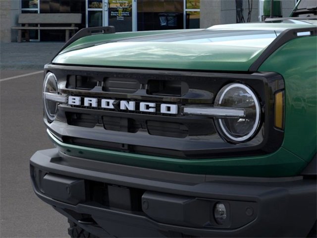 New 2025 Ford Bronco Outer Banks w/ Sasquatch Package image 19