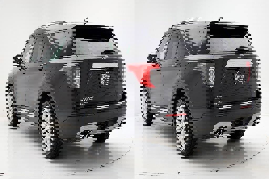 Used 2022 Ford Explorer Platinum w/ Equipment Group 601A image 7