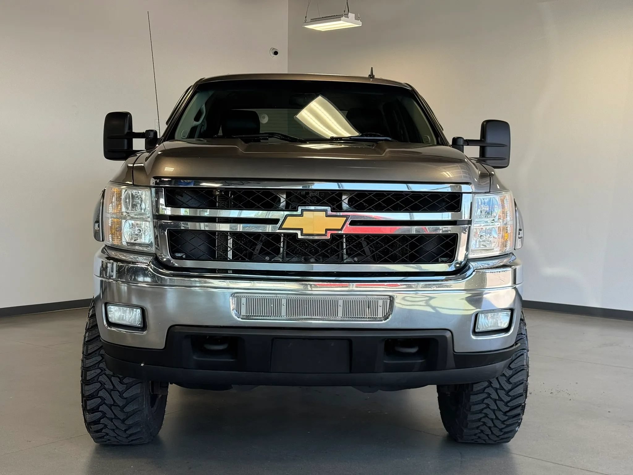 Used 2013 Chevrolet Silverado 2500 LTZ AWD/4WD image 2