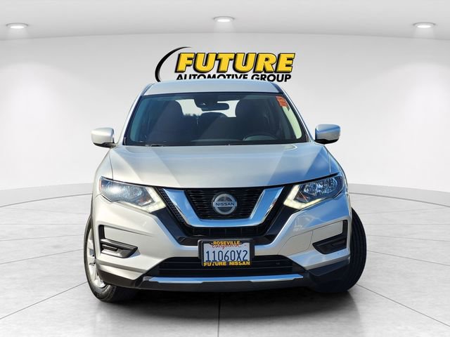 Used 2020 Nissan Rogue S image 2
