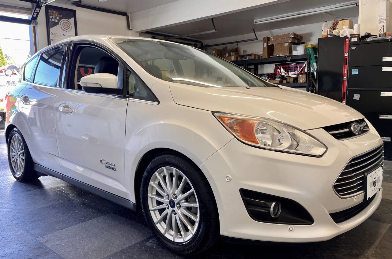 Used 2015 Ford C-MAX Energi SEL w/ Equipment Group 303A FWD image 4