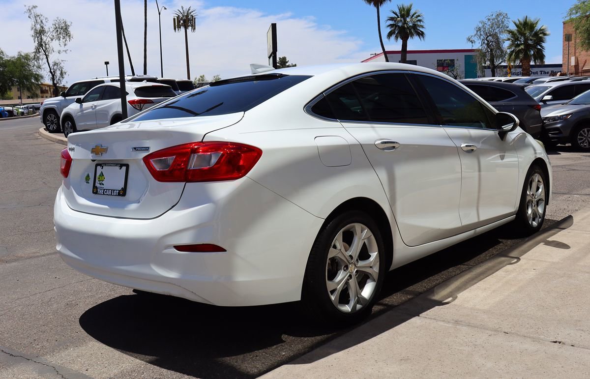 Used 2016 Chevrolet Cruze Premier FWD image 13