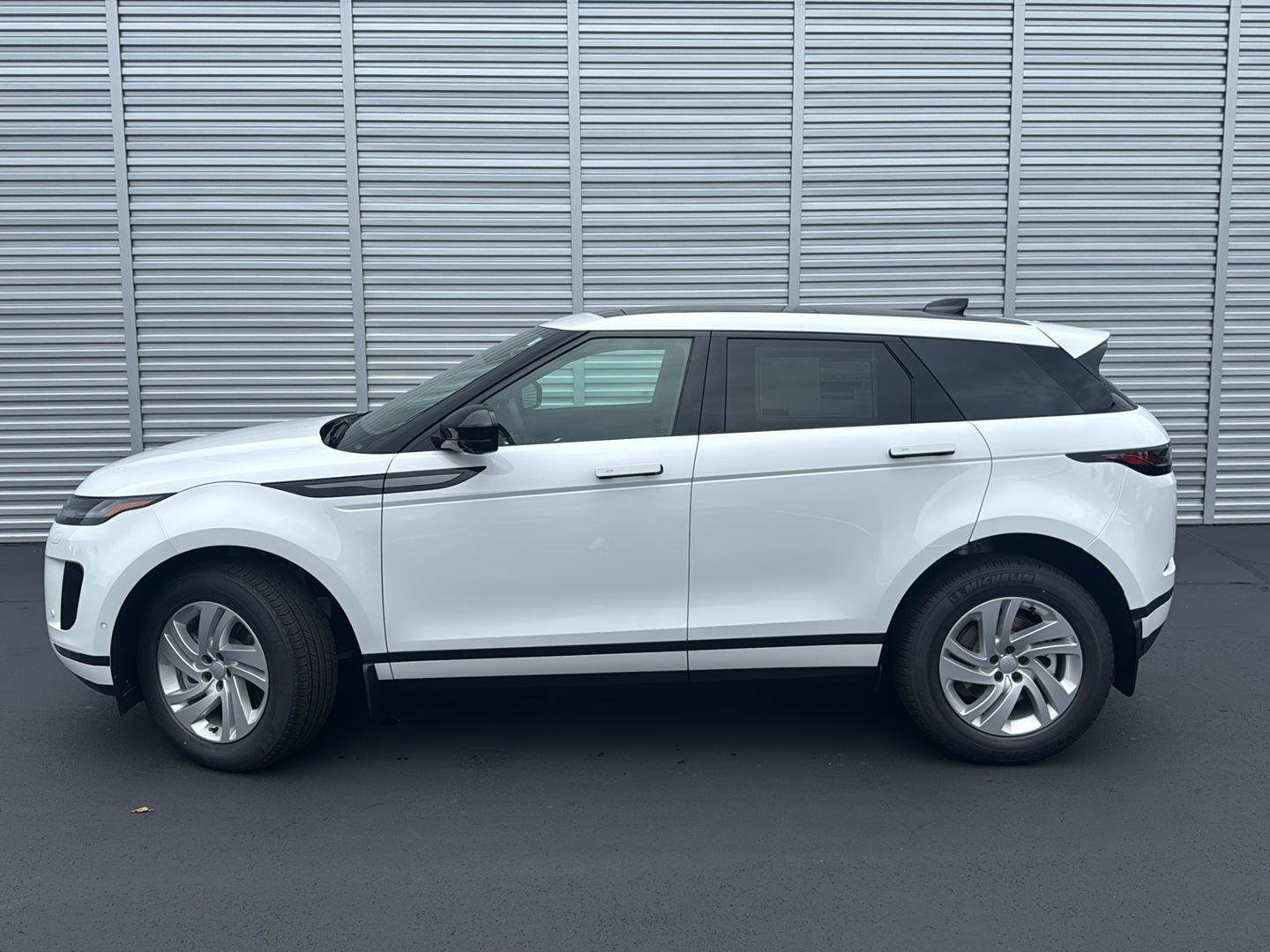New 2026 Land Rover Range Rover Evoque S AWD/4WD image 2