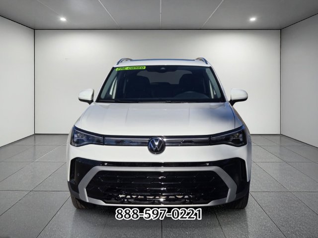 Used 2026 Volkswagen Taos SEL AWD/4WD image 8
