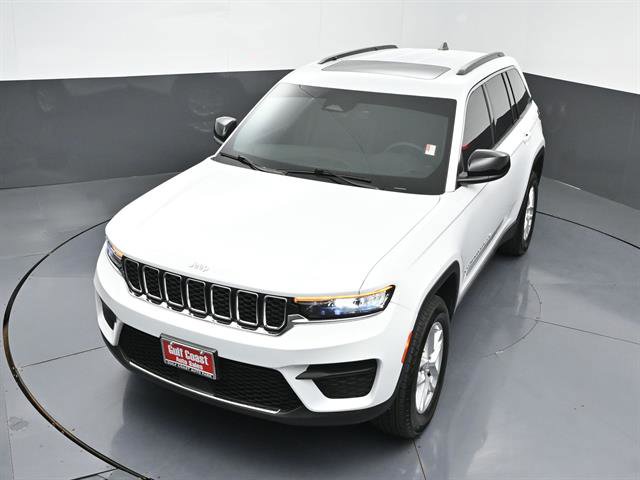 Used 2025 Jeep Grand Cherokee Laredo X image 42