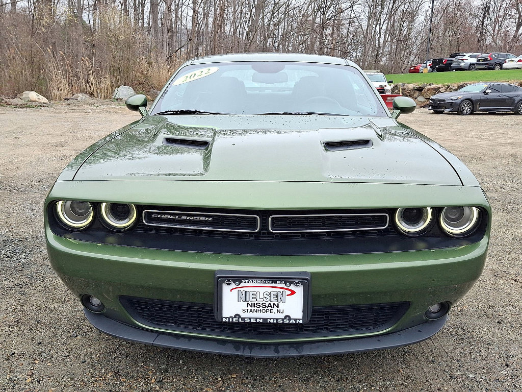 Used 2022 Dodge Challenger SXT w/ Plus Package image 28