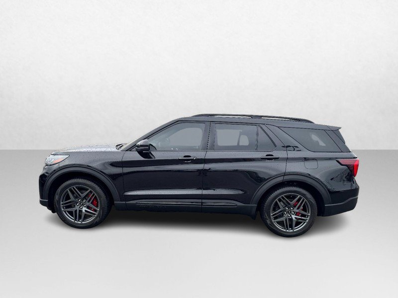 Used 2025 Ford Explorer ST RWD image 8