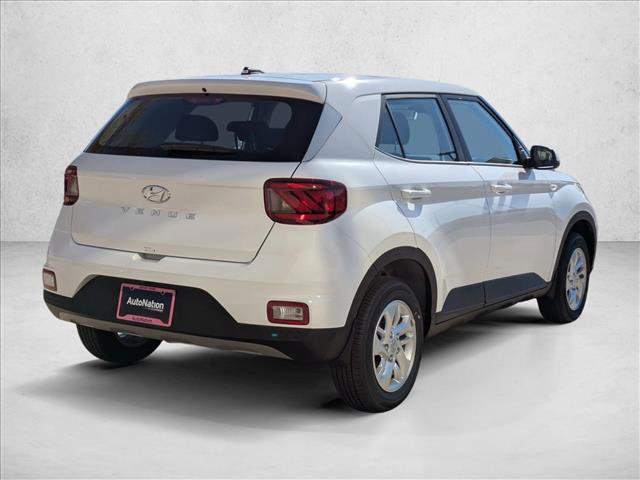 New 2026 Hyundai Venue SE FWD image 2