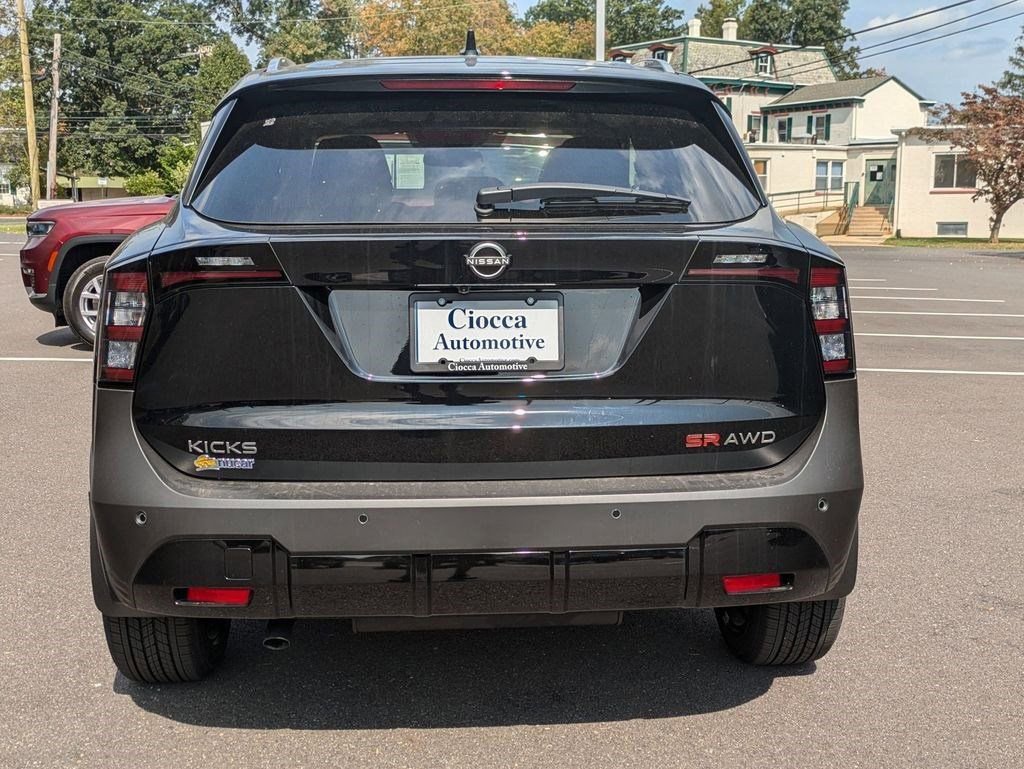 New 2025 Nissan Kicks SR w/ SR Premium Package image 23