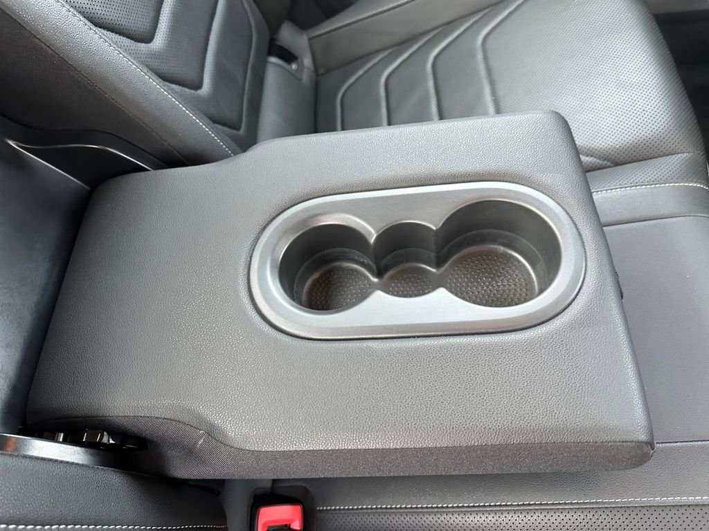 Used 2021 Volkswagen Jetta SEL Premium image 19