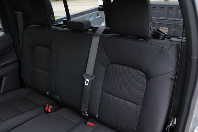 New 2026 GMC Canyon Elevation w/ Convenience Package image 31