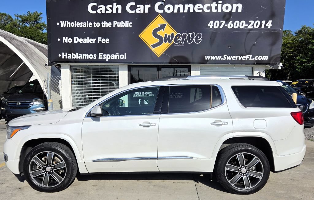 Used 2017 GMC Acadia Denali w/ Technology Package AWD/4WD image 9