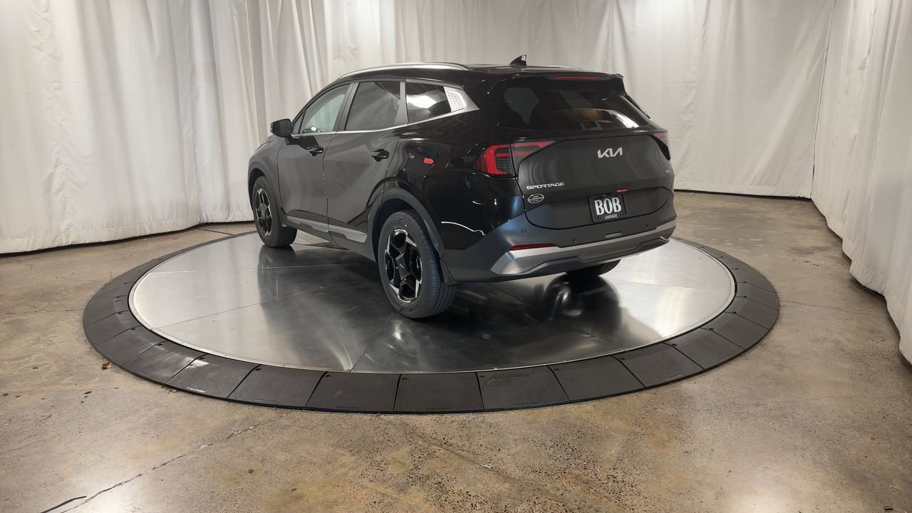New 2026 Kia Sportage EX image 8