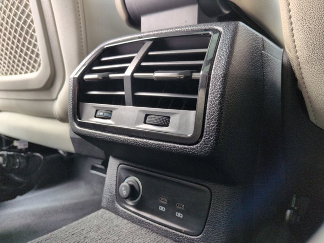 Used 2024 Audi Q3 2.0T Premium Plus image 18