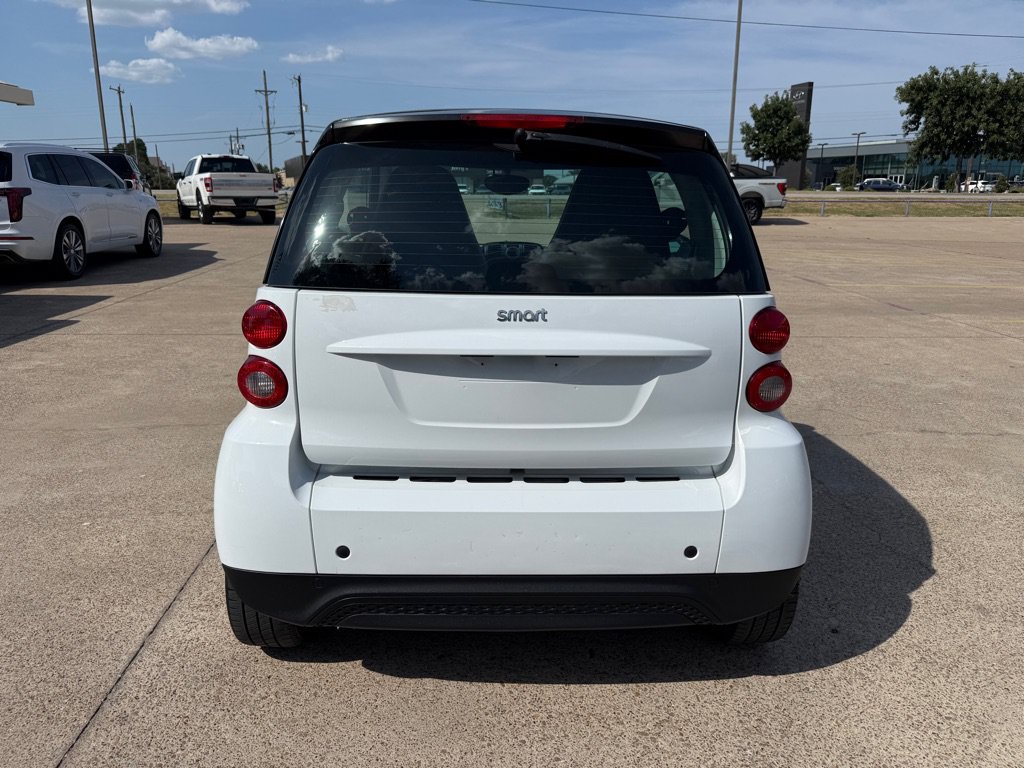 Used 2015 smart fortwo pure RWD image 6