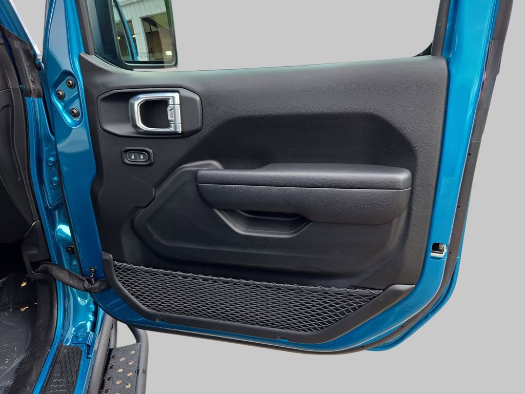 Used 2024 Jeep Wrangler Unlimited AWD/4WD image 12