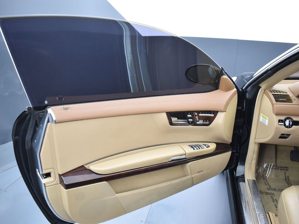 Used 2008 Mercedes-Benz CL 550 image 8