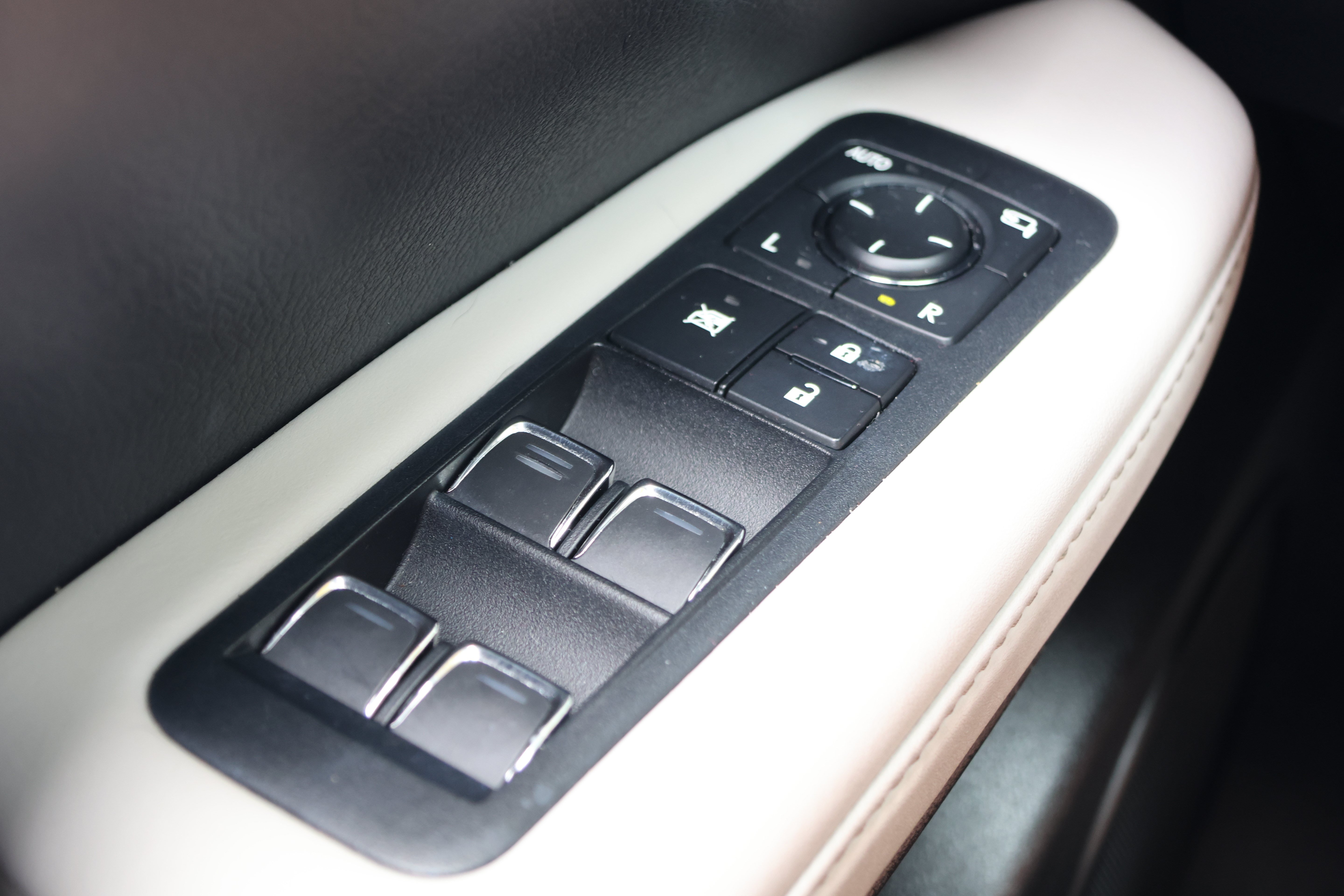 Used 2020 Lexus RX 350 FWD w/ Premium Package image 14