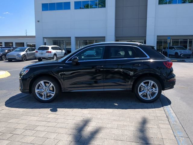 Used 2023 Audi Q3 2.0T Premium w/ Convenience Package image 6