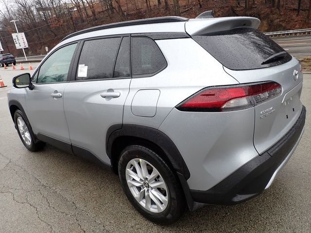 New 2026 Toyota Corolla Cross LE image 6