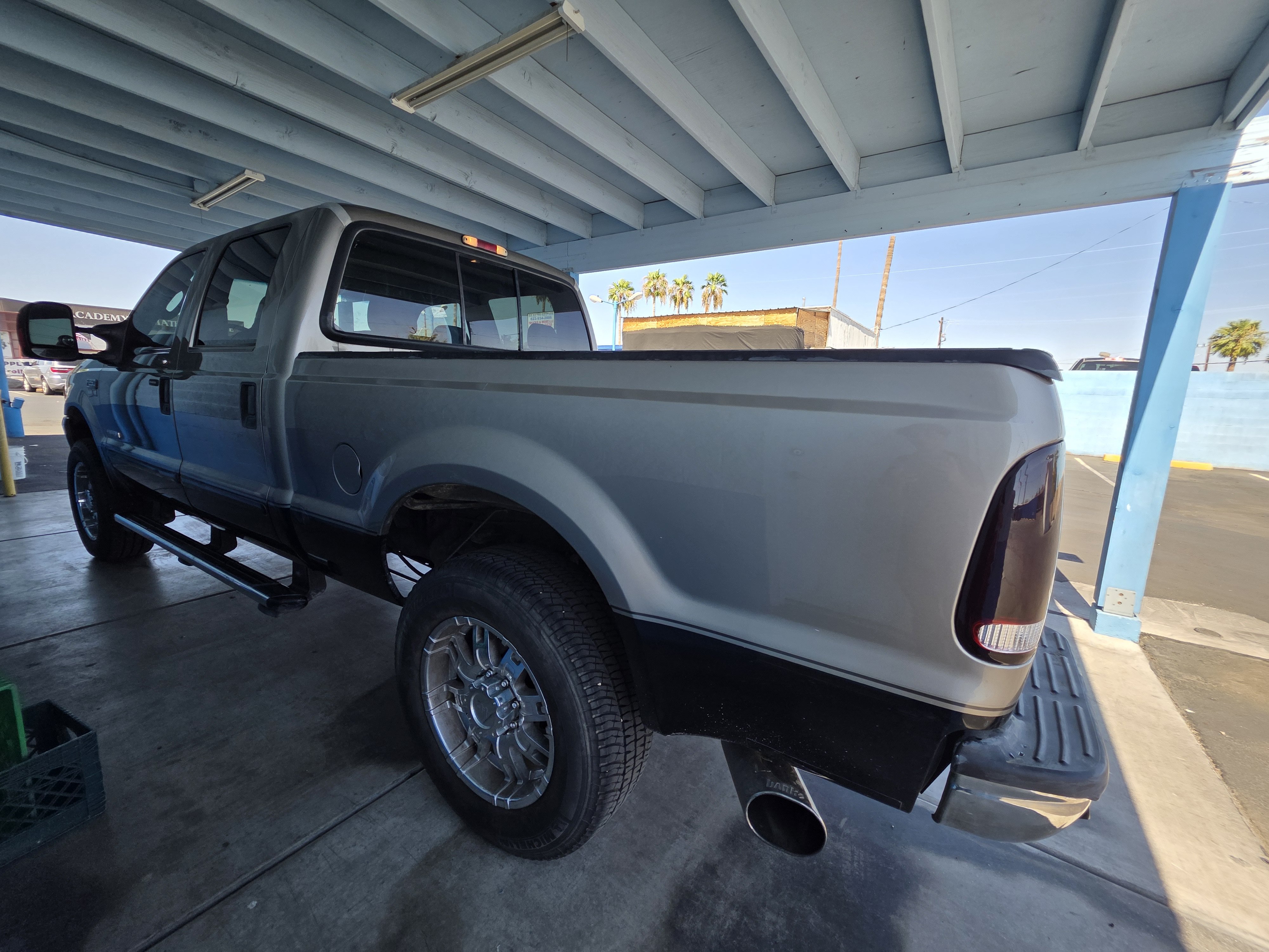 Used 2004 Ford F250 XL AWD/4WD image 4