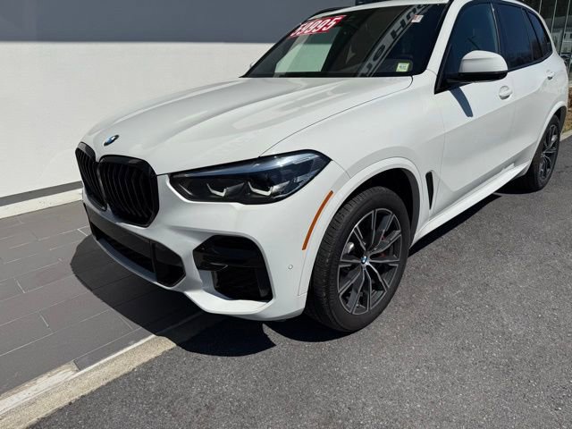 Used 2023 BMW X5 M50i w/ Climate Comfort Package image 2