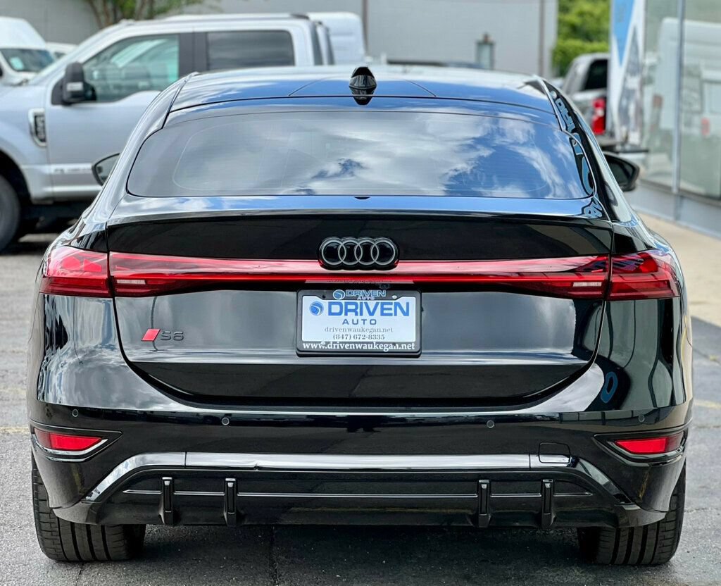 Used 2025 Audi S6 e-tron Prestige w/ 21" Black Optic Package AWD/4WD image 38