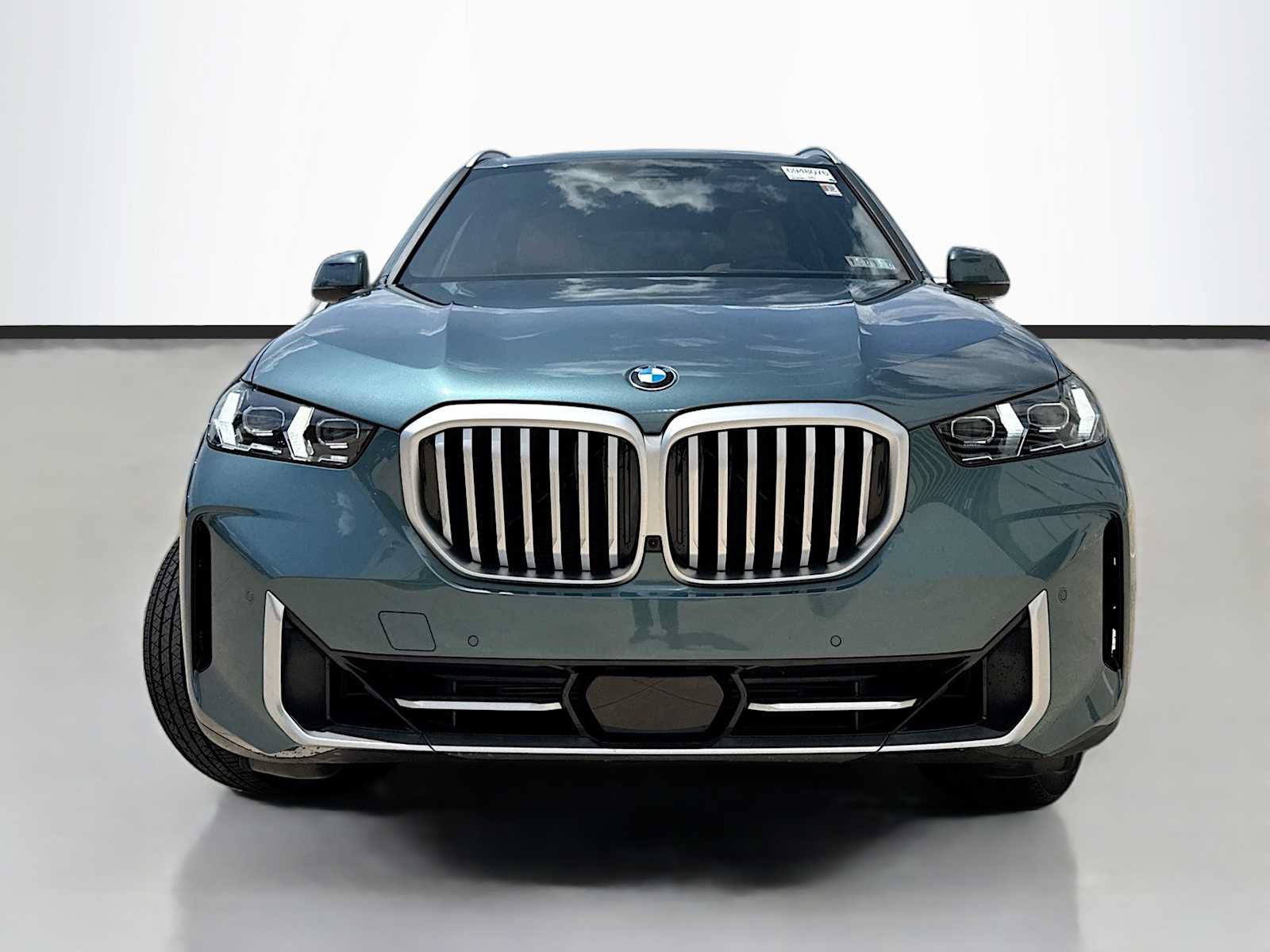 Used 2026 BMW X5 xDrive40i AWD/4WD image 2