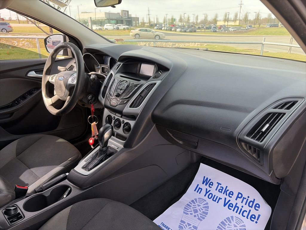 Used 2014 Ford Focus SE image 25