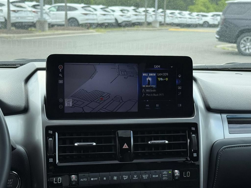 Used 2023 Lexus GX 460 Premium w/ Premium Package AWD/4WD image 10