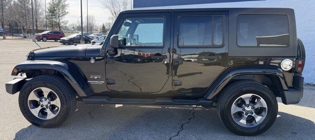 Used 2016 Jeep Wrangler Unlimited Sahara w/ Max Tow Package image 2