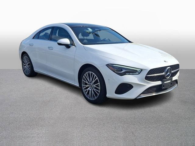 Used 2025 Mercedes-Benz CLA 250 4MATIC image 3