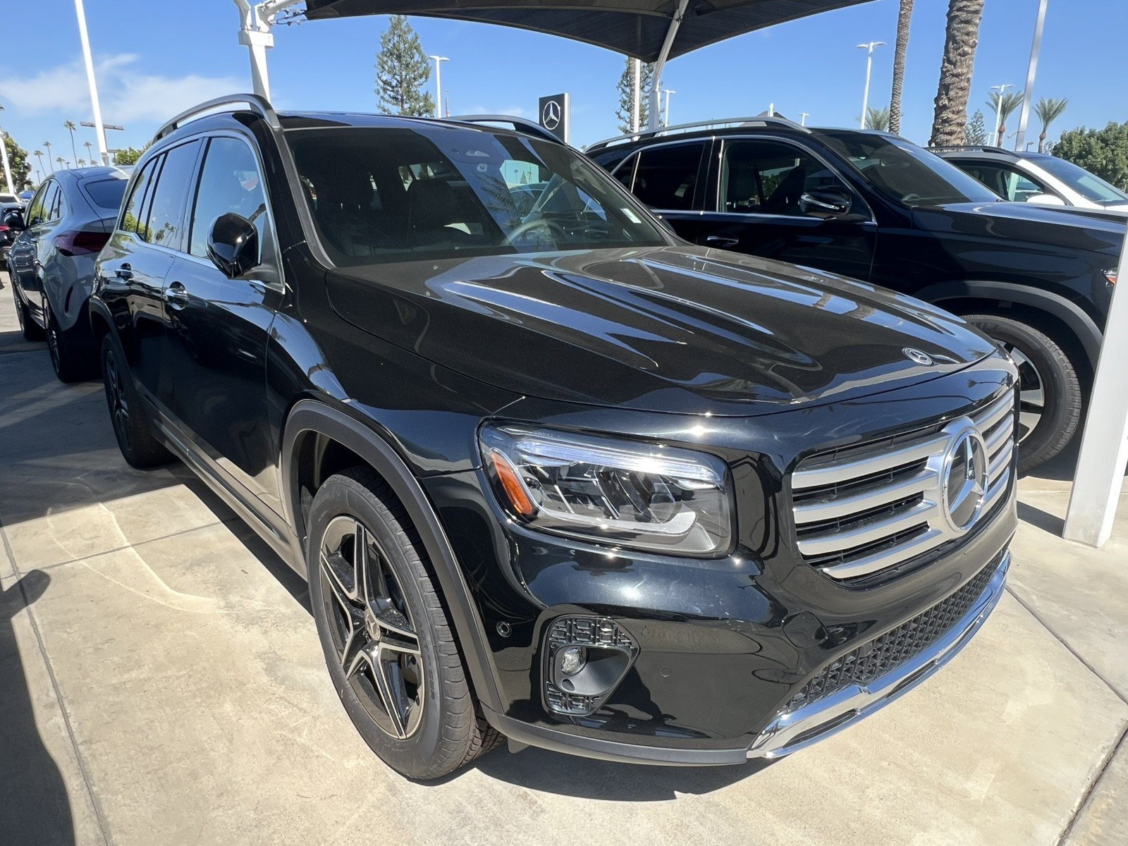 New 2026 Mercedes-Benz GLB 250 4MATIC image 5