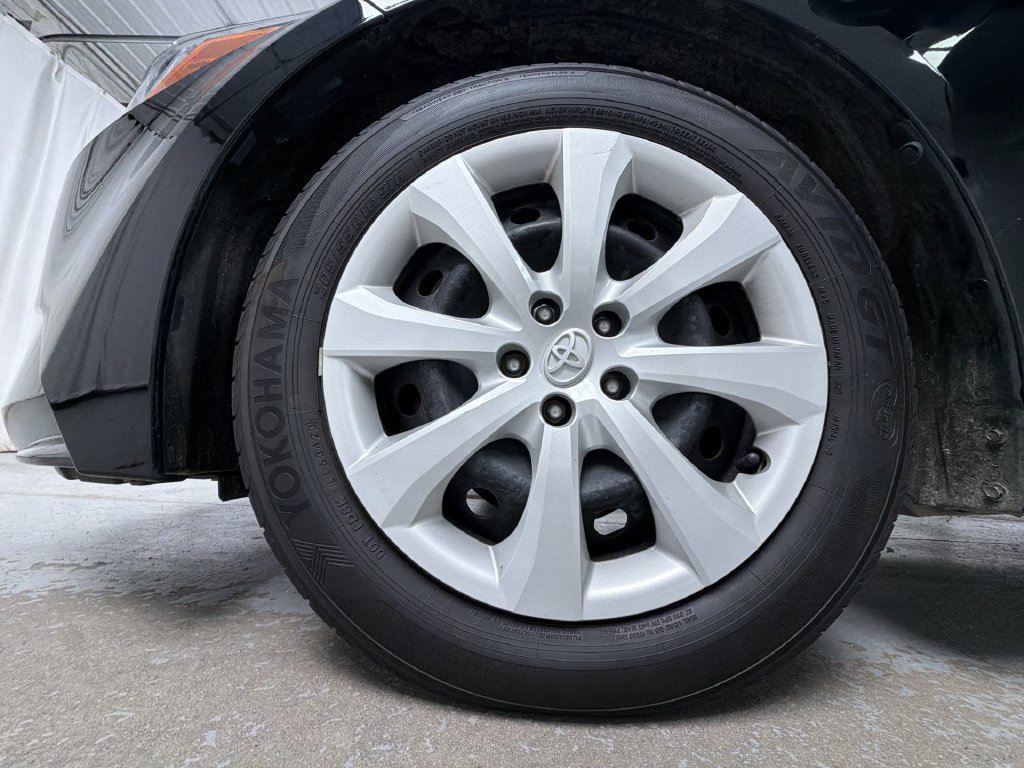 Certified 2024 Toyota Corolla LE FWD image 15